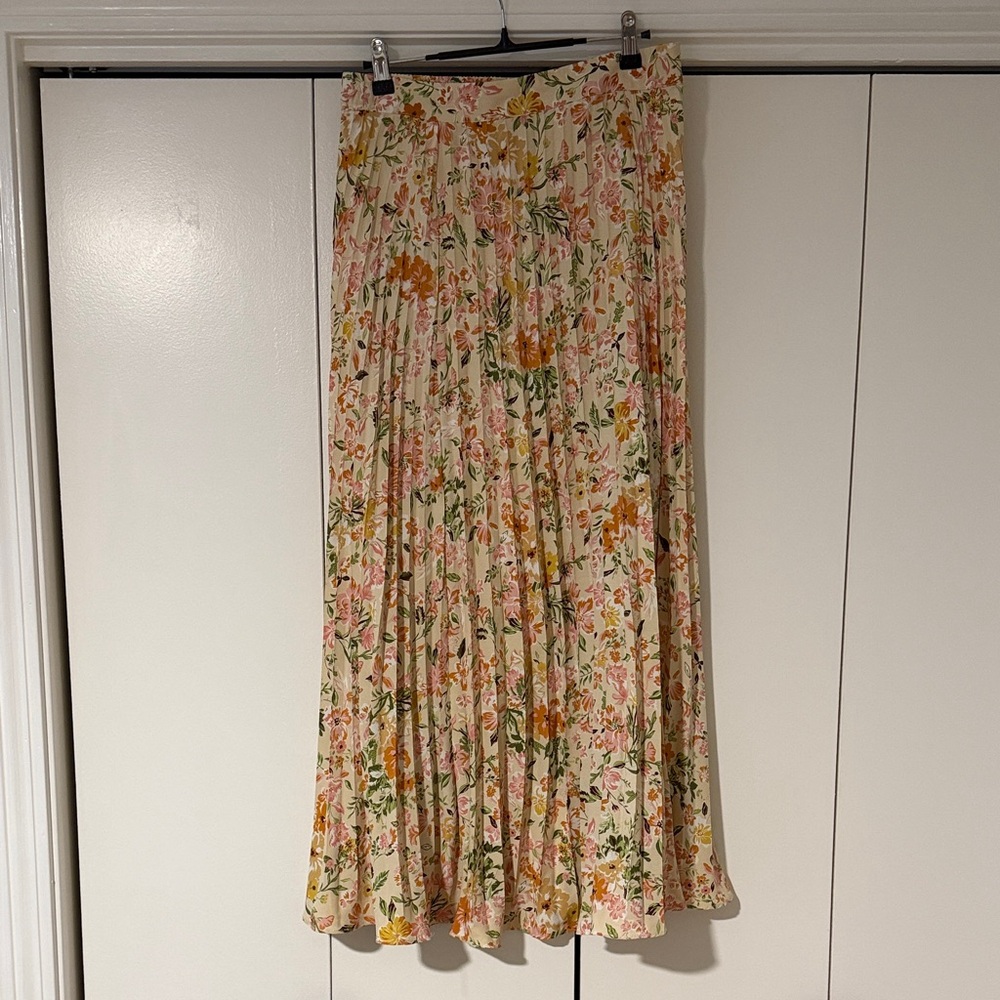 Skies Are Blue Floral Pleated Maxi Skirt